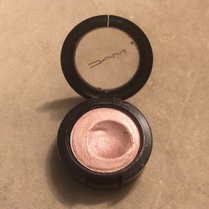 Mac Cosmetics Creme Color Base Shell